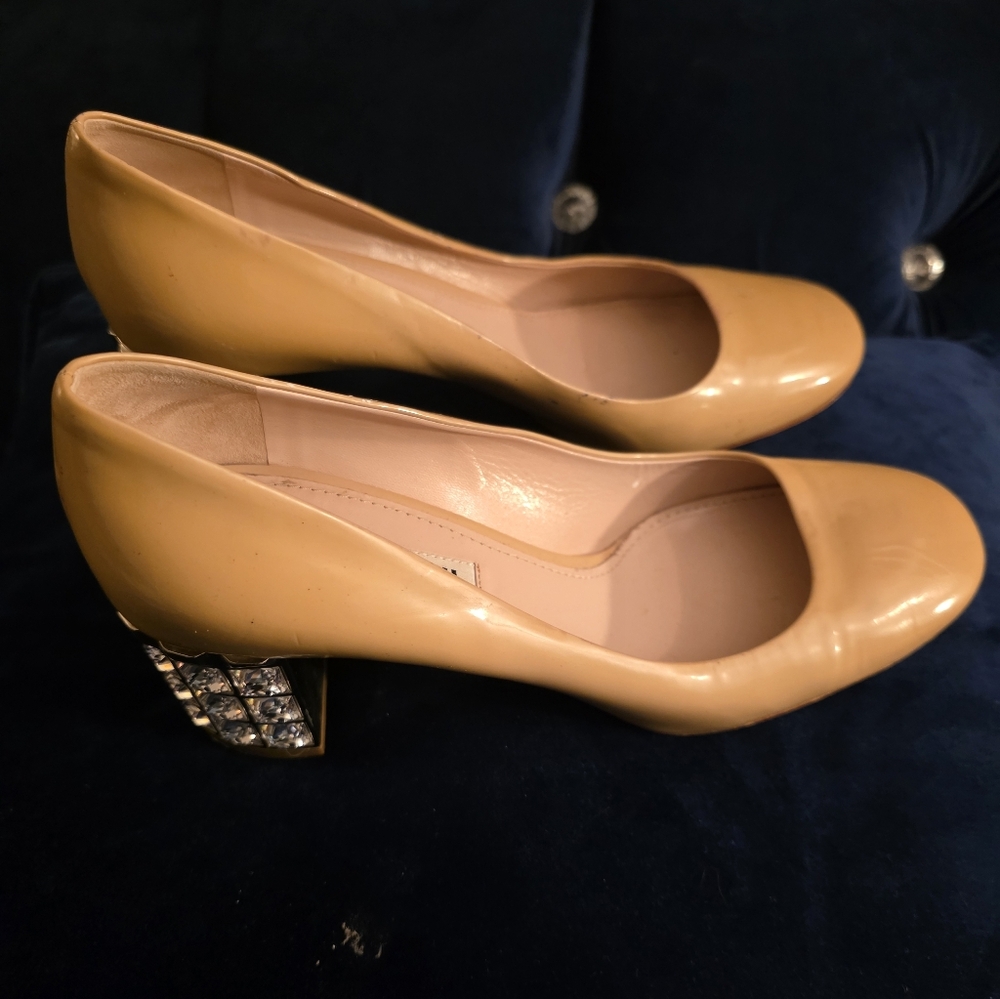 MIU MIU Patent leather Pumps. Size 39 (US 9) - Picture 2 of 12